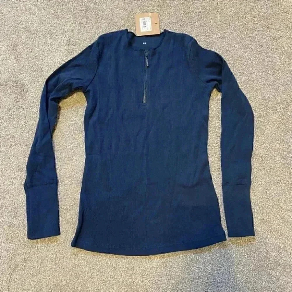 Point Colorblock Zipper Top